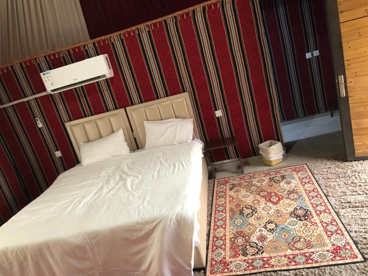 Flowers Rum Camp Wadi Rum Exterior photo